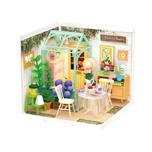 Rolife -  Blooming Tea Garden - DIY Plastic Miniature House - Easy Level