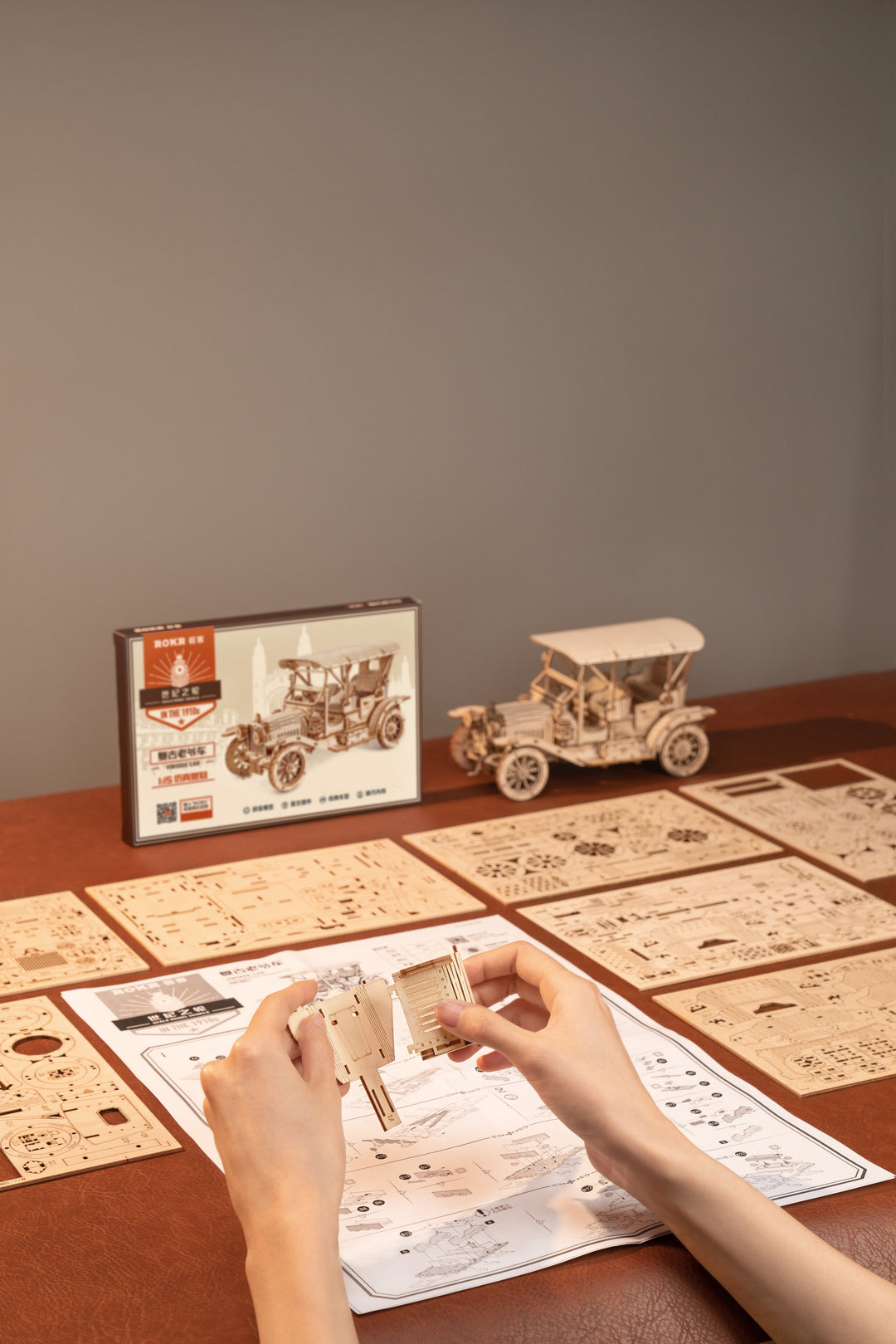 Robotime ROKR 3D Wooden Scale Vehicle Model Kit Army Field